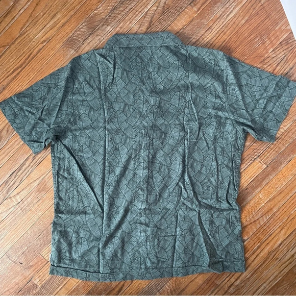 Green abstract size large jack & jones shirt - Picture 3 of 11
